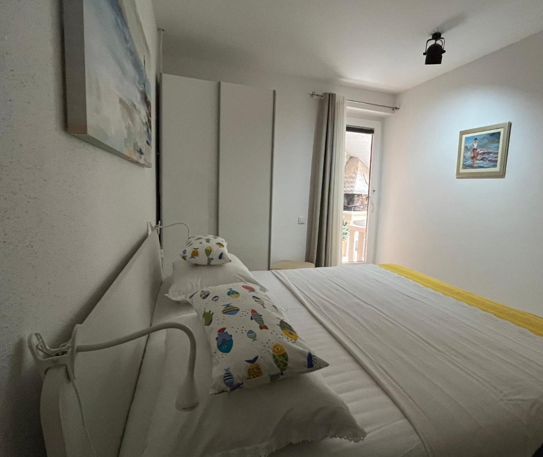 Apartment Get Supetar Εξωτερικό φωτογραφία