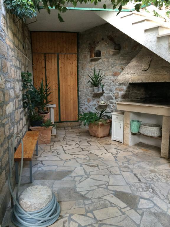 Apartment Get Supetar Εξωτερικό φωτογραφία