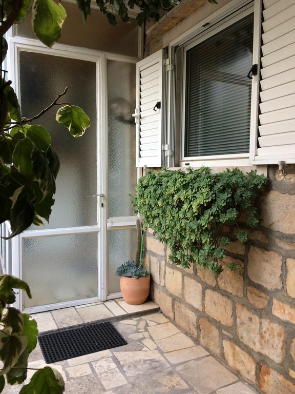 Apartment Get Supetar Εξωτερικό φωτογραφία