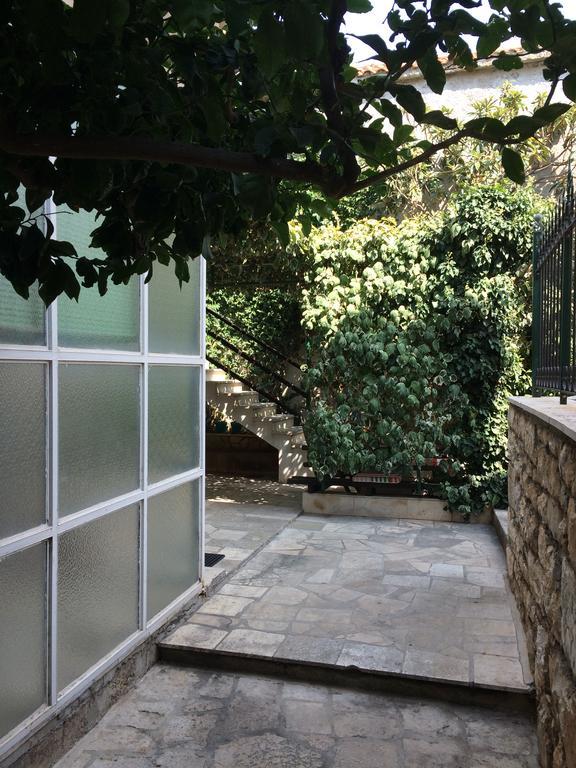 Apartment Get Supetar Εξωτερικό φωτογραφία