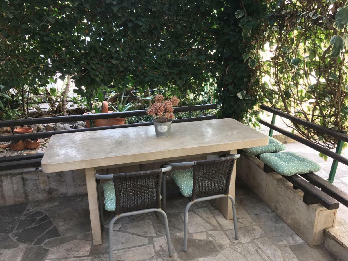 Apartment Get Supetar Εξωτερικό φωτογραφία